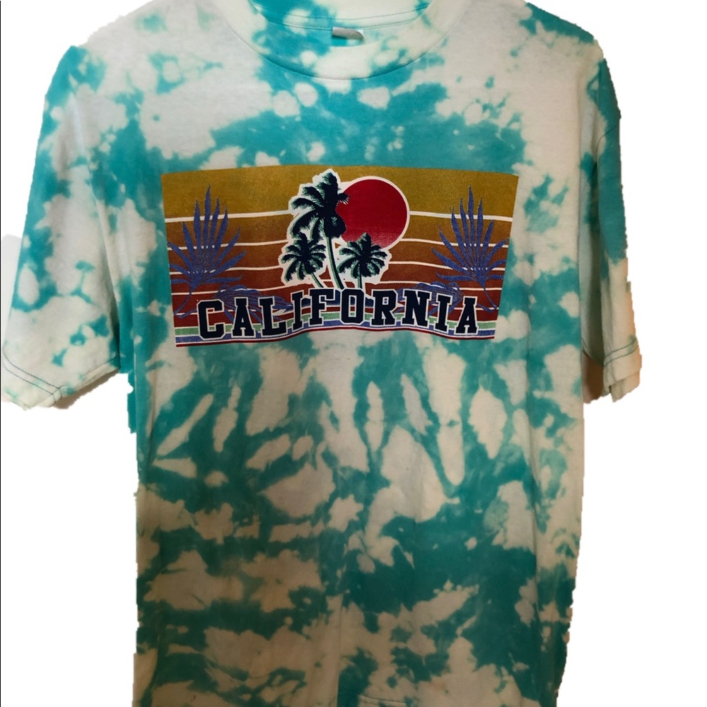 Hipster/ Hippie New Tie-Dye Tee (Medium)